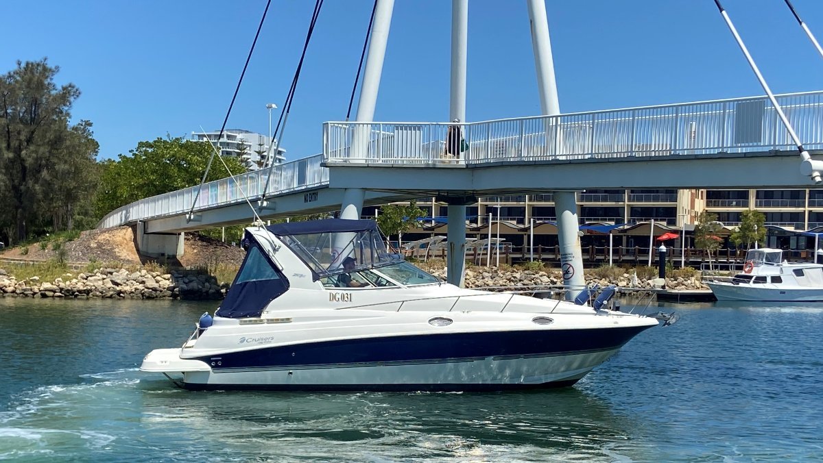Cruisers Yachts 280cxi - Immaculate 'Turnkey Ready' Vessel