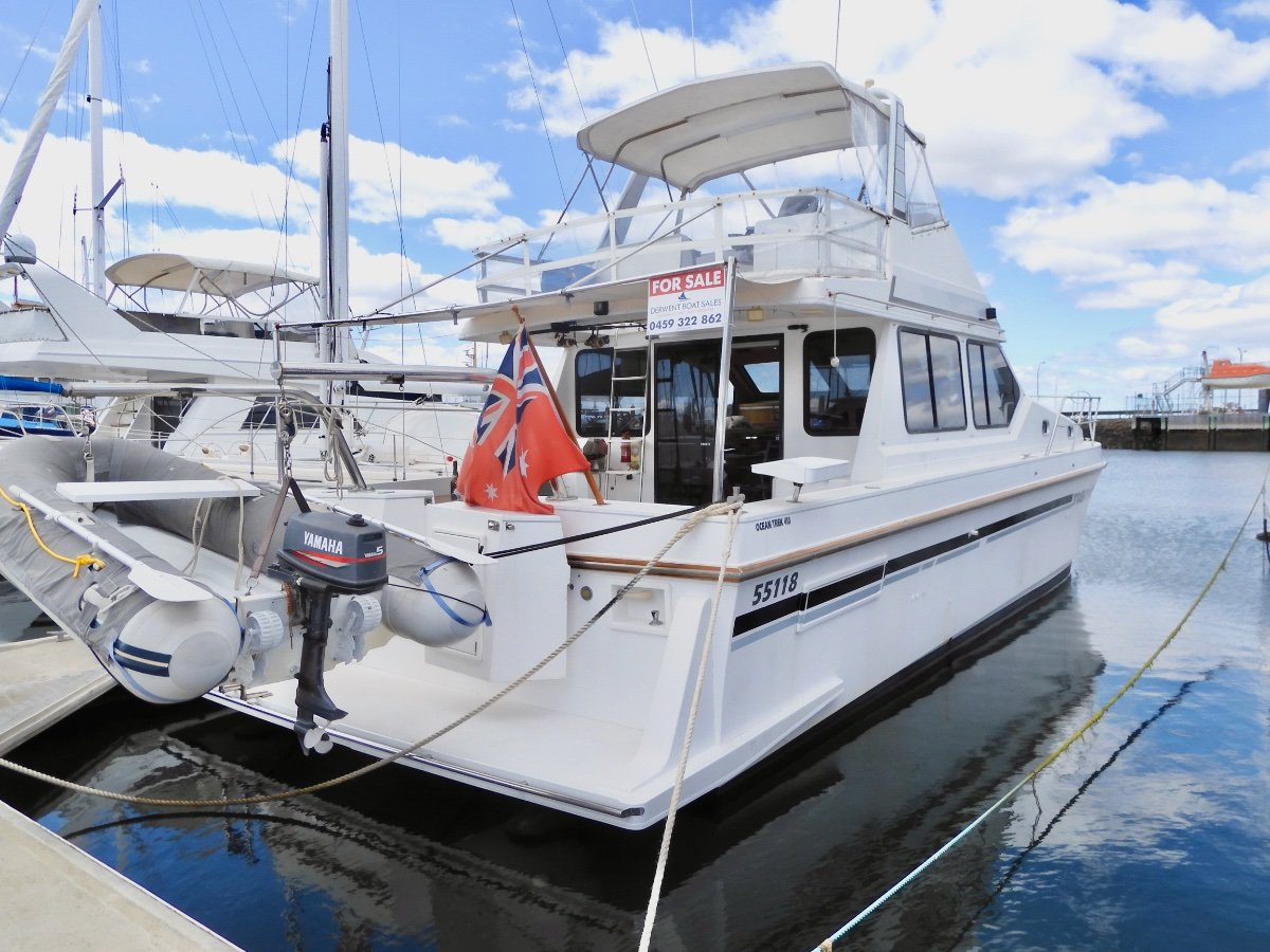 Ocean Trek 41 Powercat EXCEPTIONAL PERFORMANCE, SUPERBLY MAINTAINED!