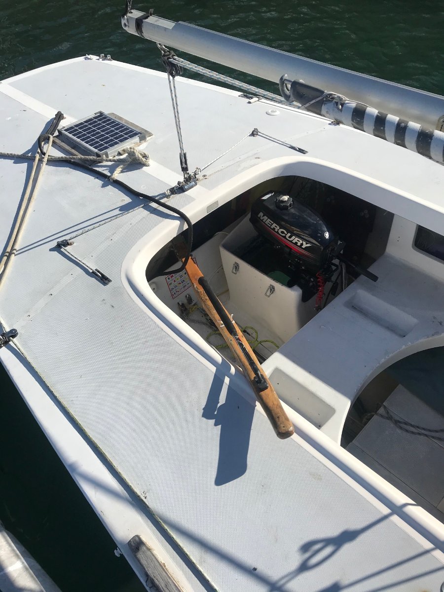 Etchells Pamcraft:outboard well motor stows below transom