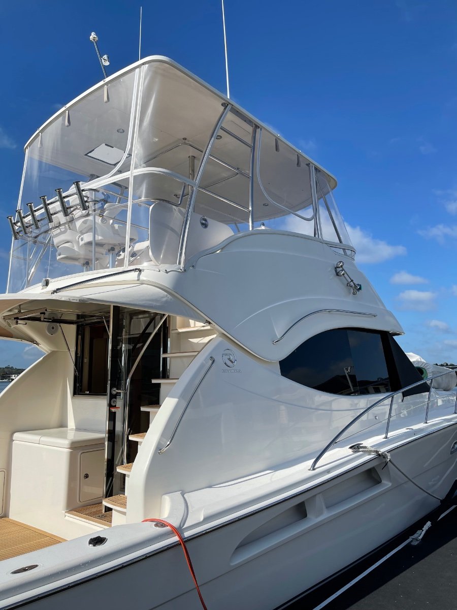 Riviera 45 Flybridge Stunning and ready now