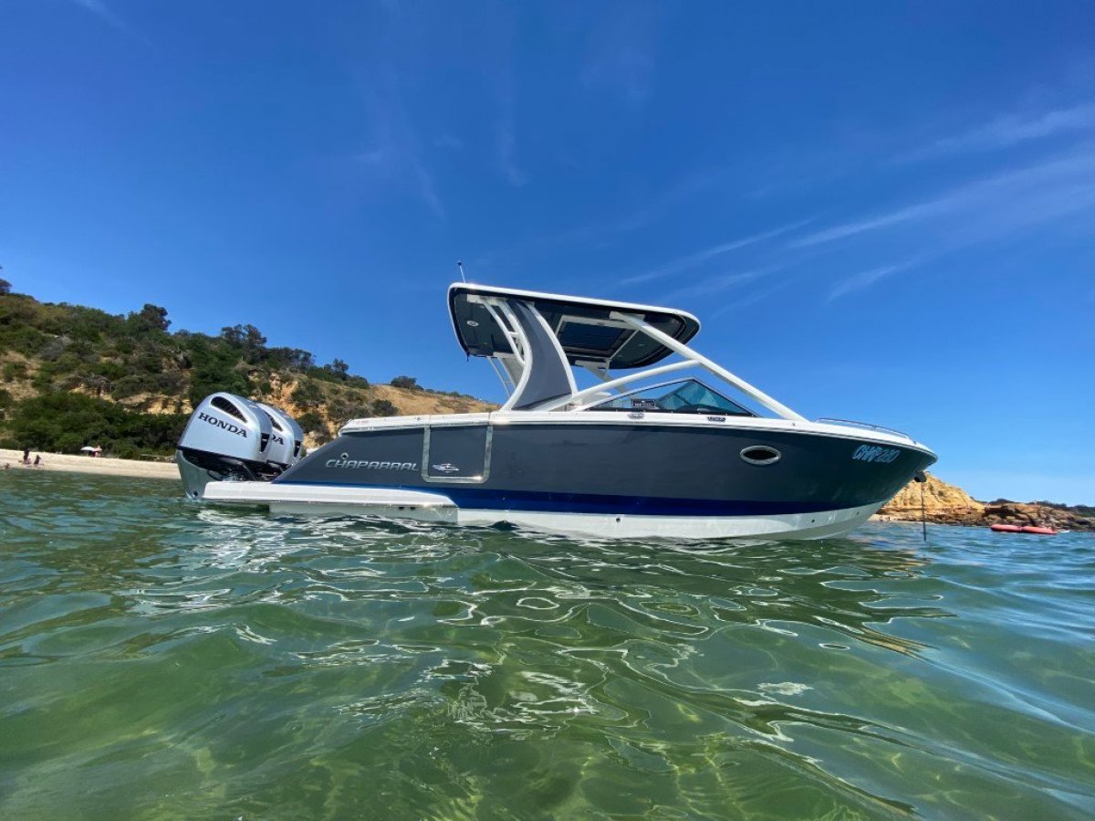 Chaparral 280Osx Outboard Bowrider