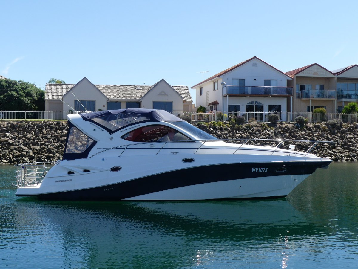 Mustang 3500 Sportscruiser Recently Serviced with new Risers and Manifolds
