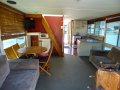 Eildon Dreams - Houseboat holiday home