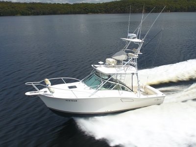 Albemarle 310xf Offshore Express Twin Helm.