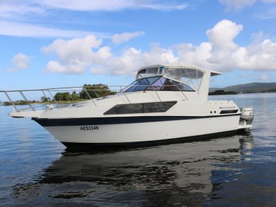 Carver 27 Montego Modified for outboard engines.