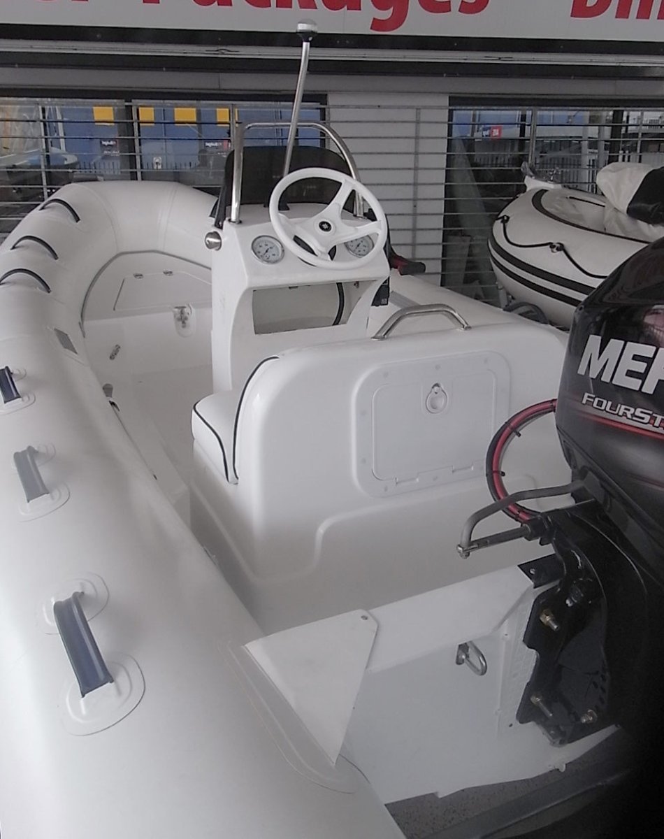 New Mercury Oceanrunner 420 RIB with side console