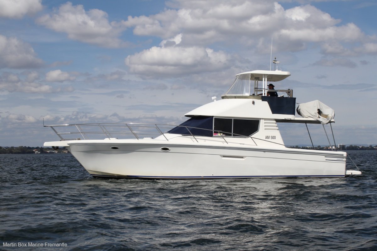 Northshore 42 with Bow thruster