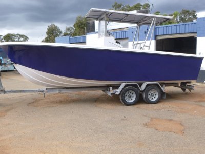 Fraser Offshore 24 centre console