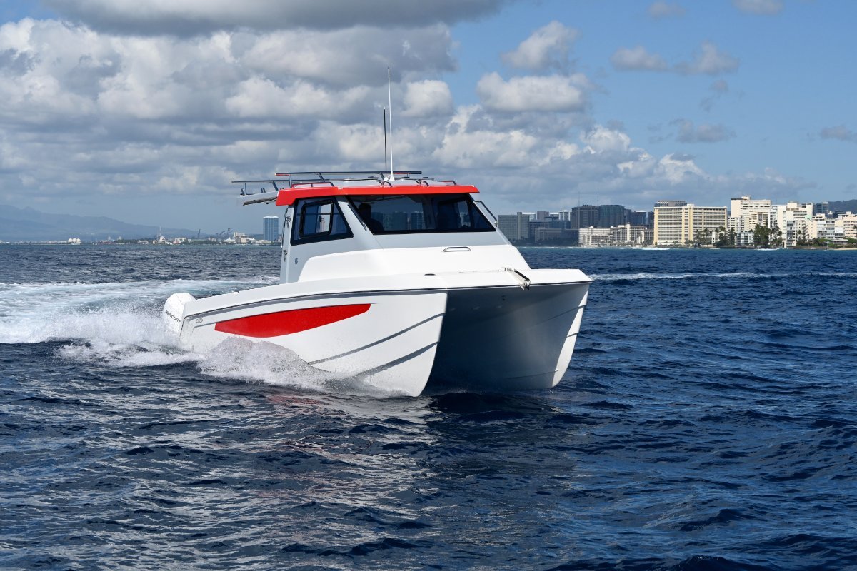 New Aquila 28 Molokai Cuddy Catamaran