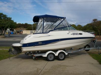 Chaparral 215 Ssi 2006 sports cruiser
