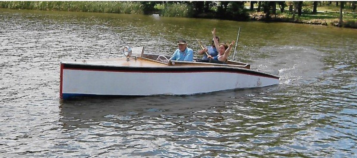 Custom Built Thames Slipper Design Boat