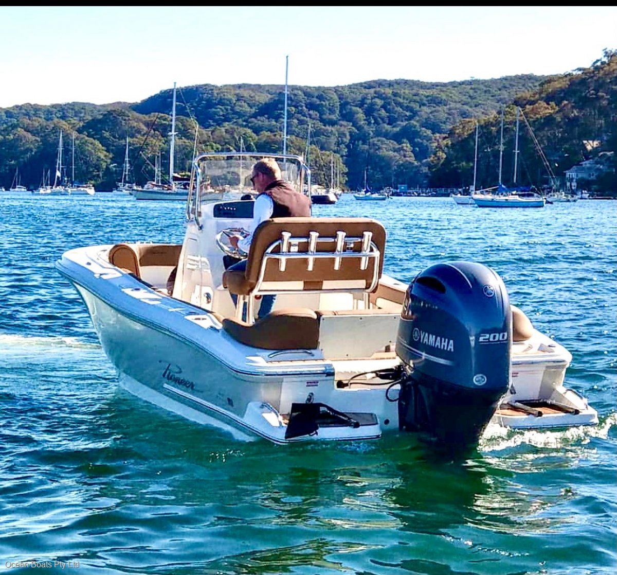 Pioneer 202 Sportsfish ***Brand new boat in stock right now***