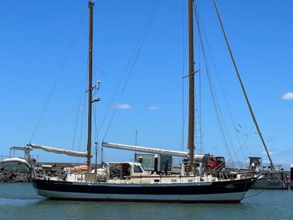 Alden Ketch safe cruising yacht for live aboard adventurers:eye turner