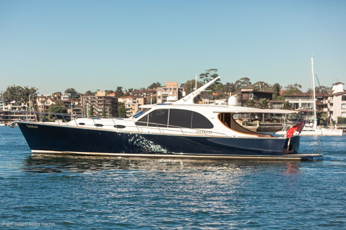 Palm Beach Motor Yachts 55 Express with Bow rider:Port Profile