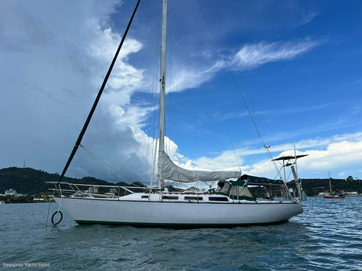 Catalina 38 S&S for sale in Langkawi, Malaysia.:Catalina Yacht for sale in Malaysia