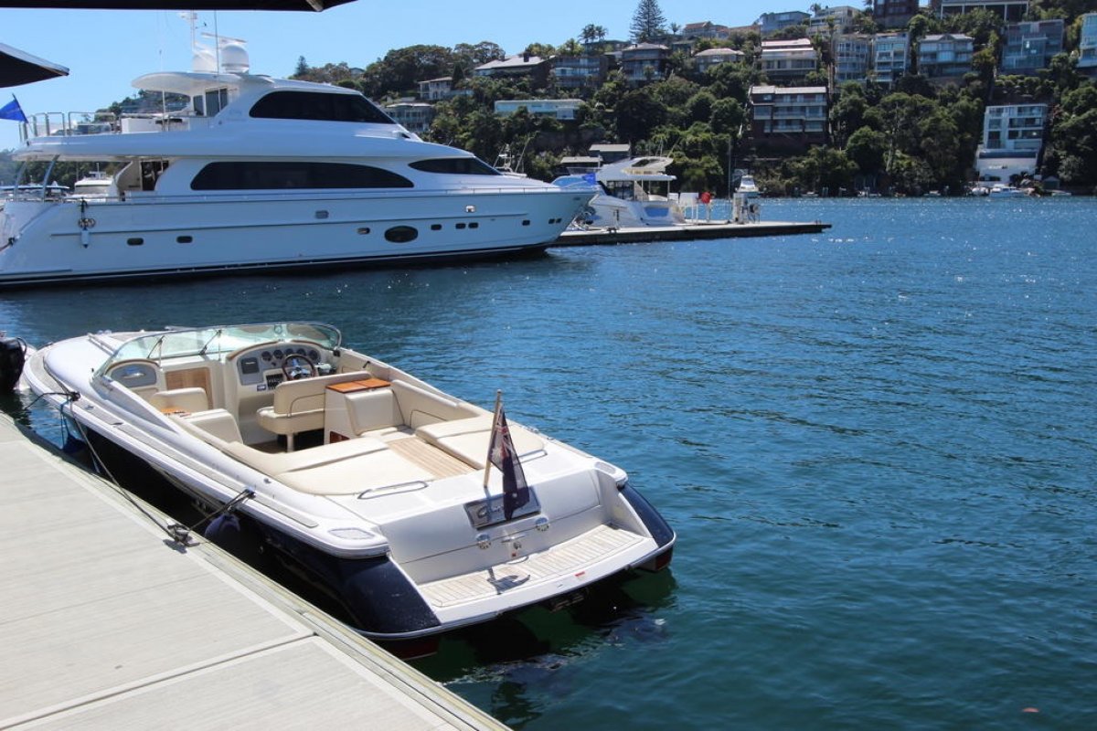 Chris Craft Corsair 28