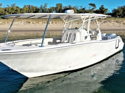Sea Fox 328 Commander