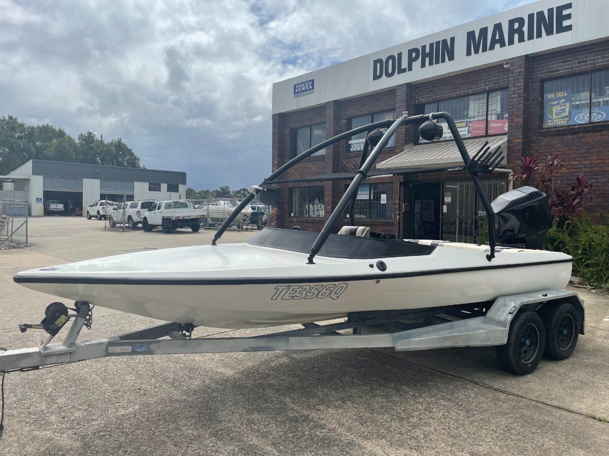 Ski boat for on sale sale used