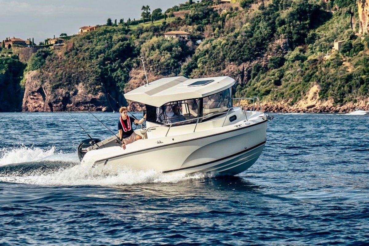 New Arvor 625 Sportsfish EXCEPTIONAL QUALITY AND PERFORMANCE!