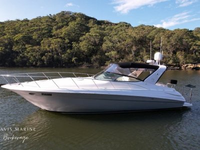 Riviera M370 Sports Cruiser | New generator, Solar & Lithium batteries