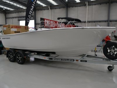 Sportsman Island Reef 19 Centre Console Powered with 150HP Yamaha