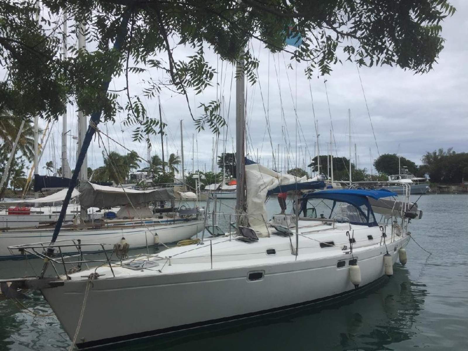 Beneteau Oceanis 461 Masthead Cruising Sloop