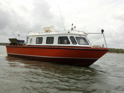 11.8m Crew boat