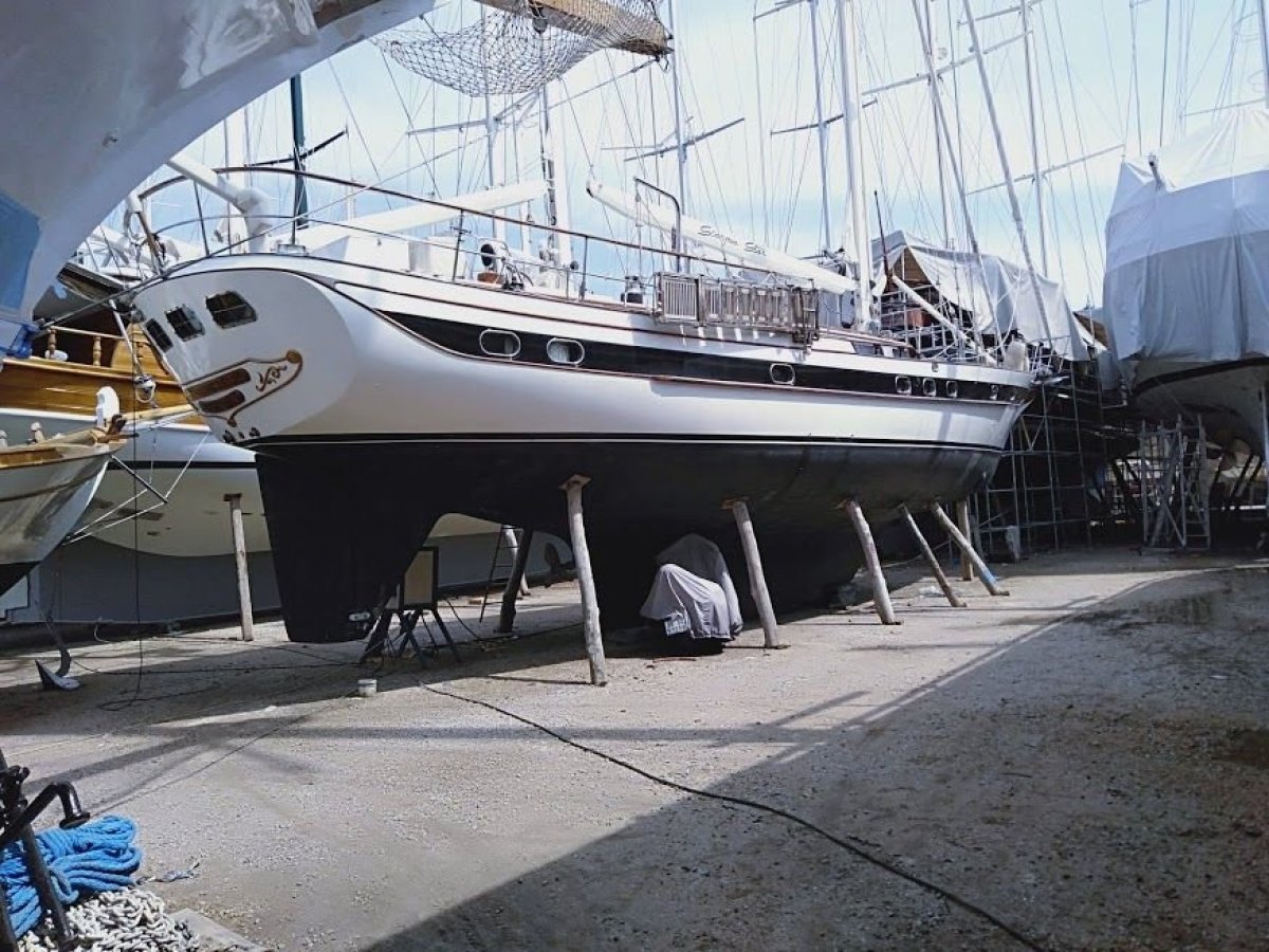 72 sailboat for sale