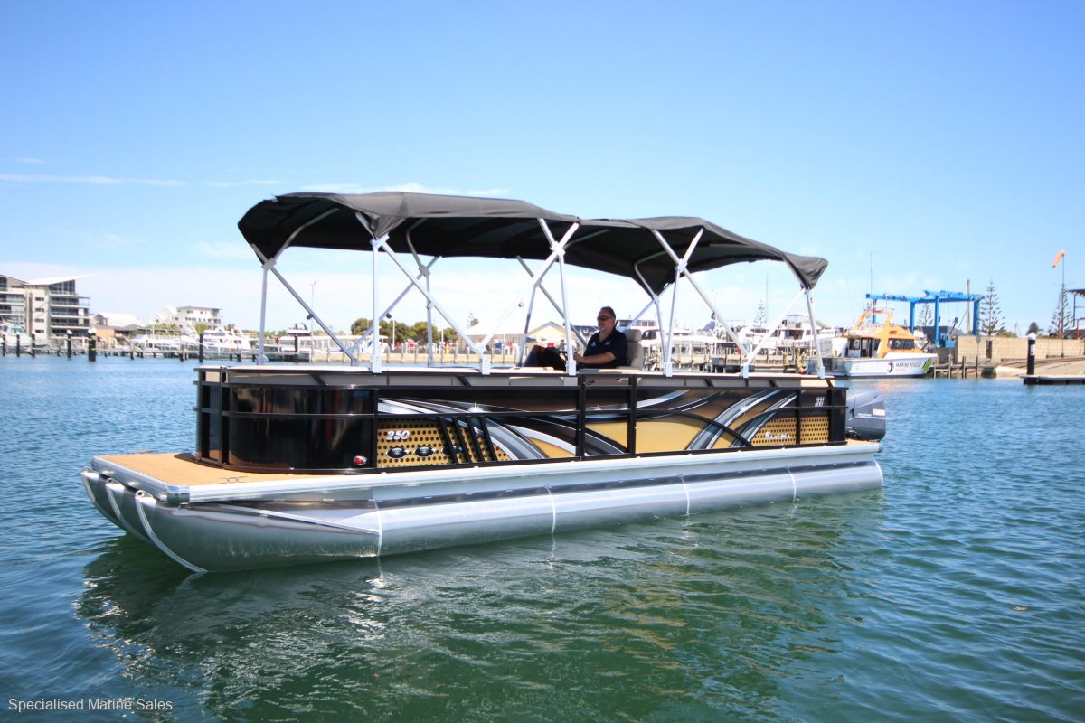 Pacific Pontoons 250 *** AVAILABLE NOW !! *** $89,990 ***:OPTIONAL ITEMS SHOWN