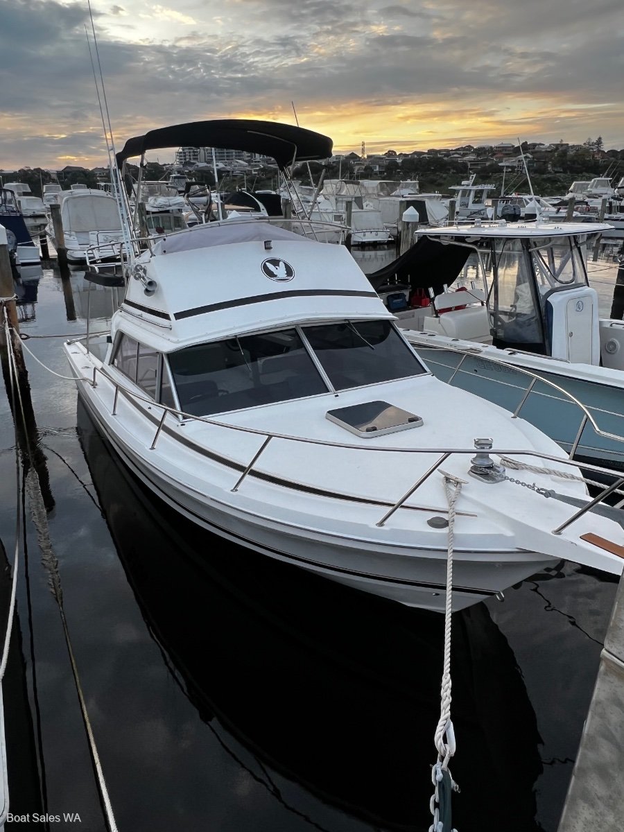 Caribbean 26 Flybridge Cruiser 2000 Model Great Condition Neat And Tidy