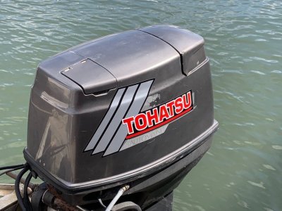Tohatsu 40 HP M40D2 Automixing 2 Stroke Outboard