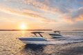 New Sea Ray 260 SLX Luxury Bowrider