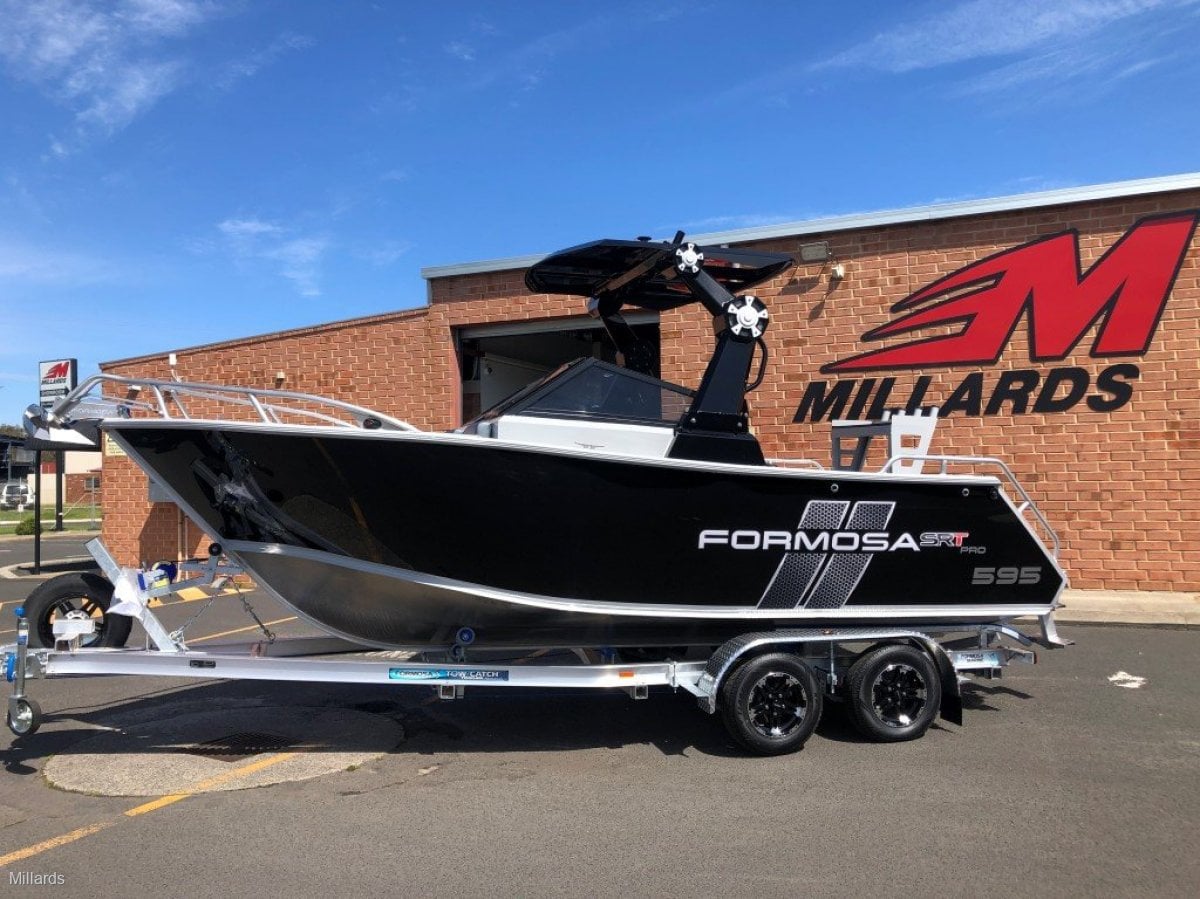 Formosa 595 Srt X Bowrider Power Boats Boats Online for Sale