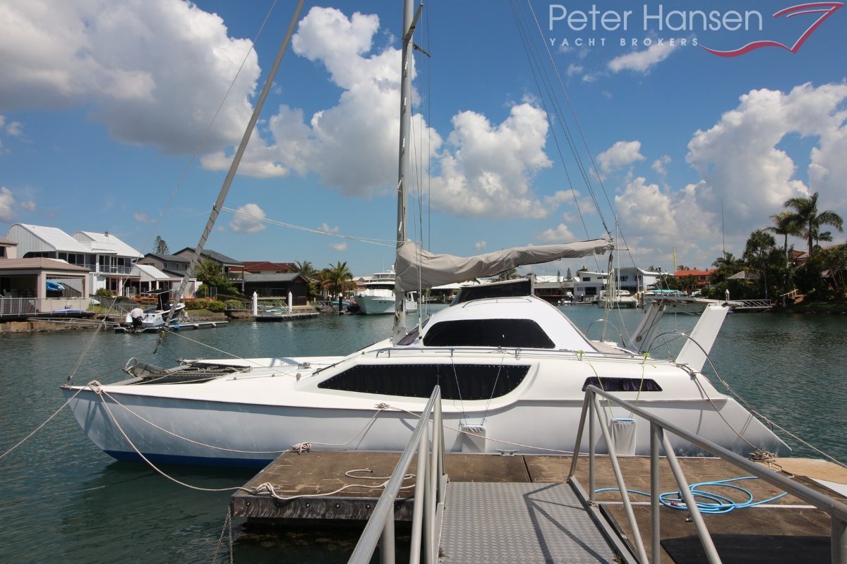 Fastback 30r Full Cabin Sailing Catamaran for Sale Fibreglass/grp