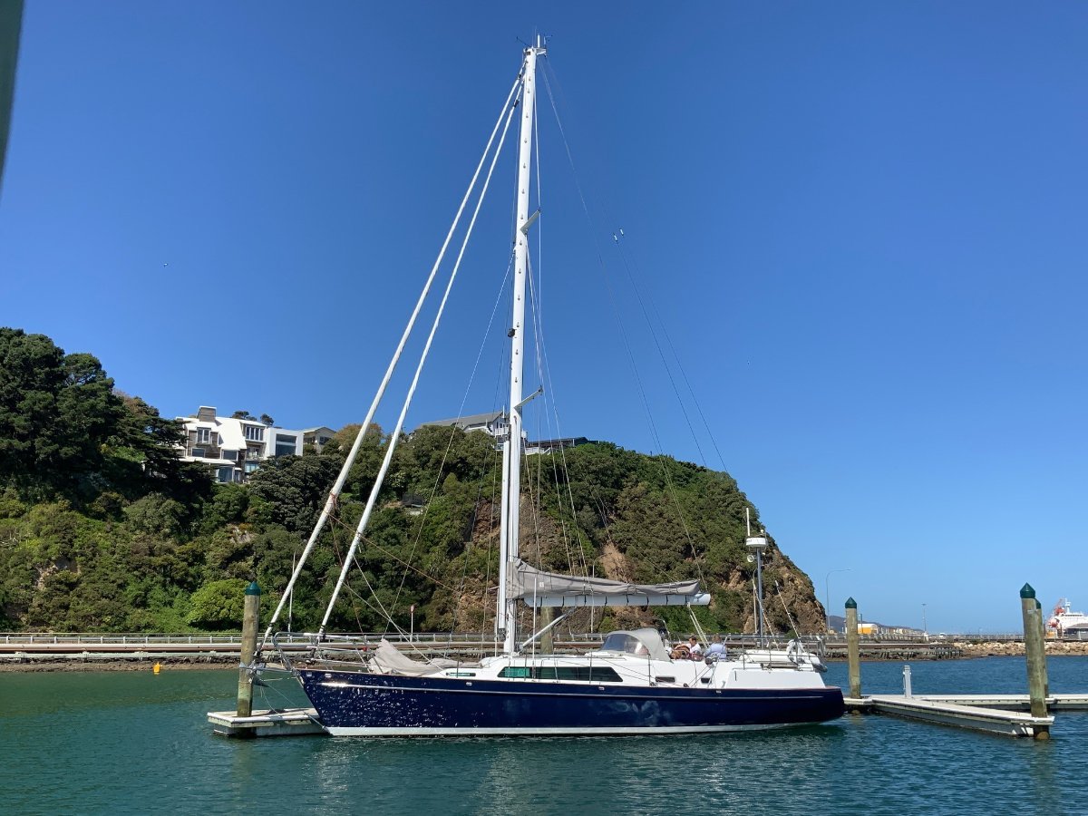 used-warwick-47-centre-cockpit-for-sale-yachts-for-sale-yachthub