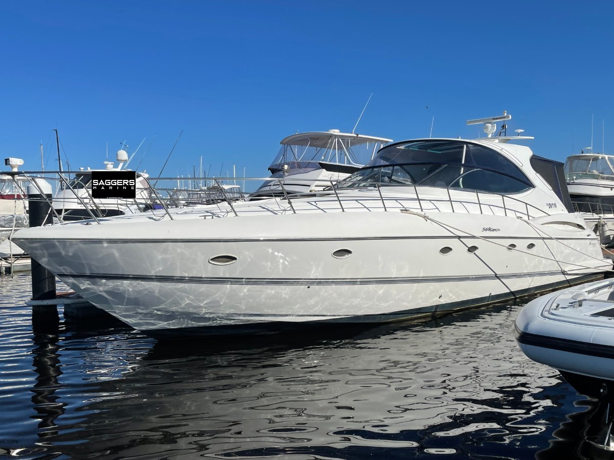 Cruisers Yachts 560 Express Sports Coupe Power Boats Boats Online