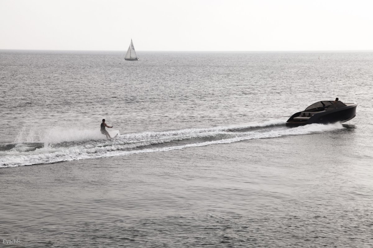 Rand Leisure 28 Iconic Luxury For Style And Performance