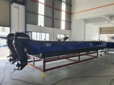 Sabrecraft Marine WB7400 Boat and Trailer and Twin Motor package!