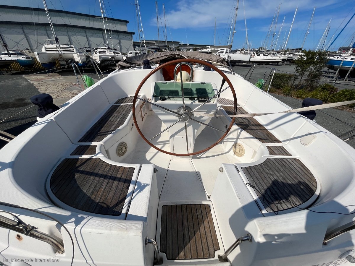 Beneteau 411 Oceanis Clipper 3 cabin