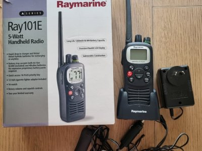 Raymarine 101E 5 Watt Handheld Marine Radio