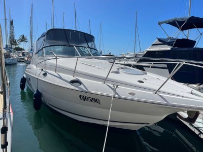 Cruisers Yachts 3075