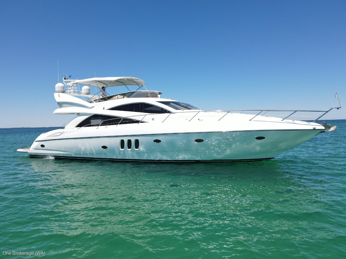 Sunseeker Manhattan 66 - Share with Boat Equity