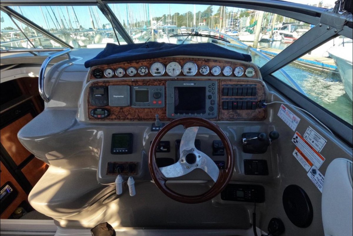 Larson Cabrio 370