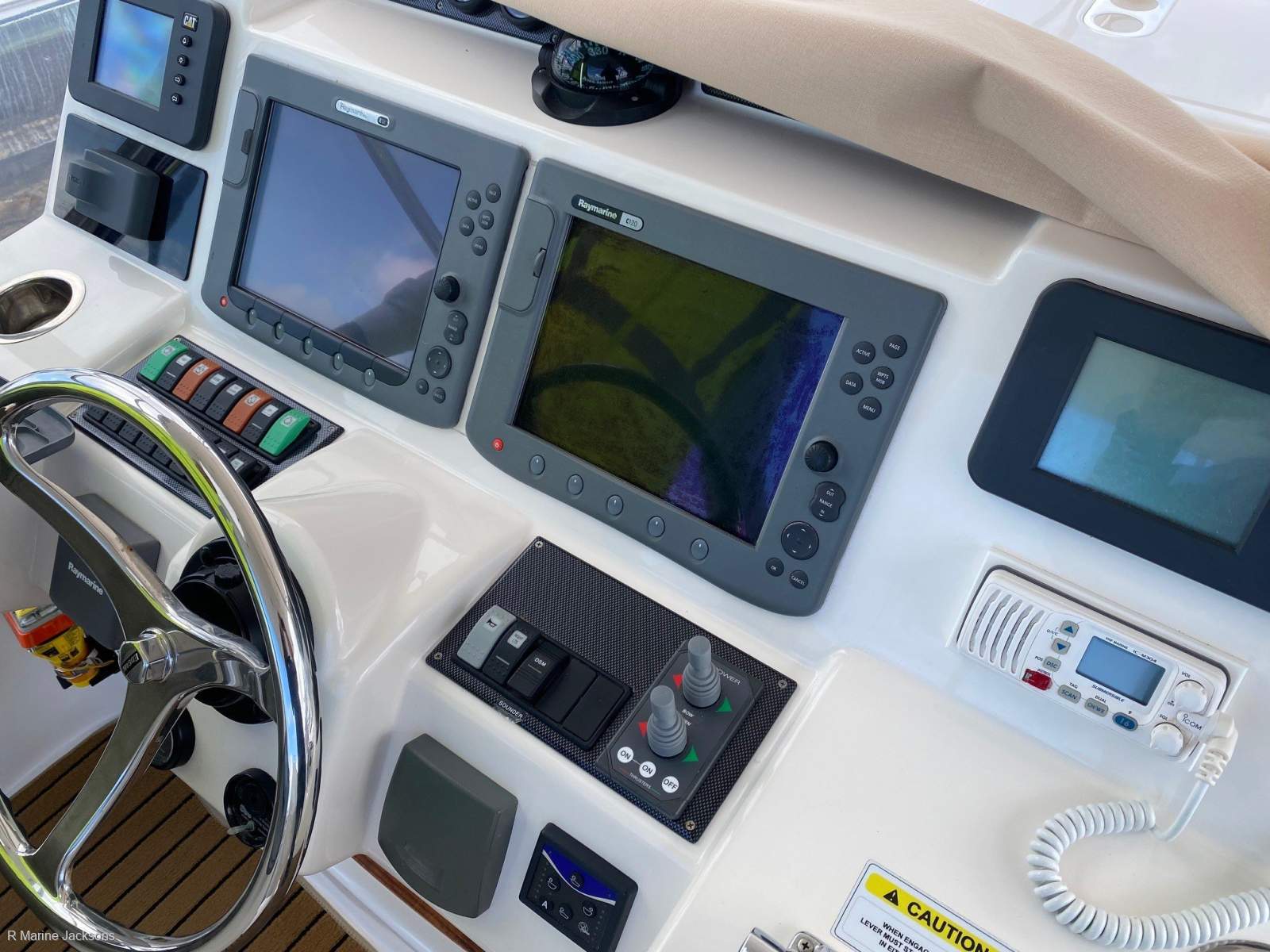  Riviera 45 Flybridge Boat Brokers of Tasmania