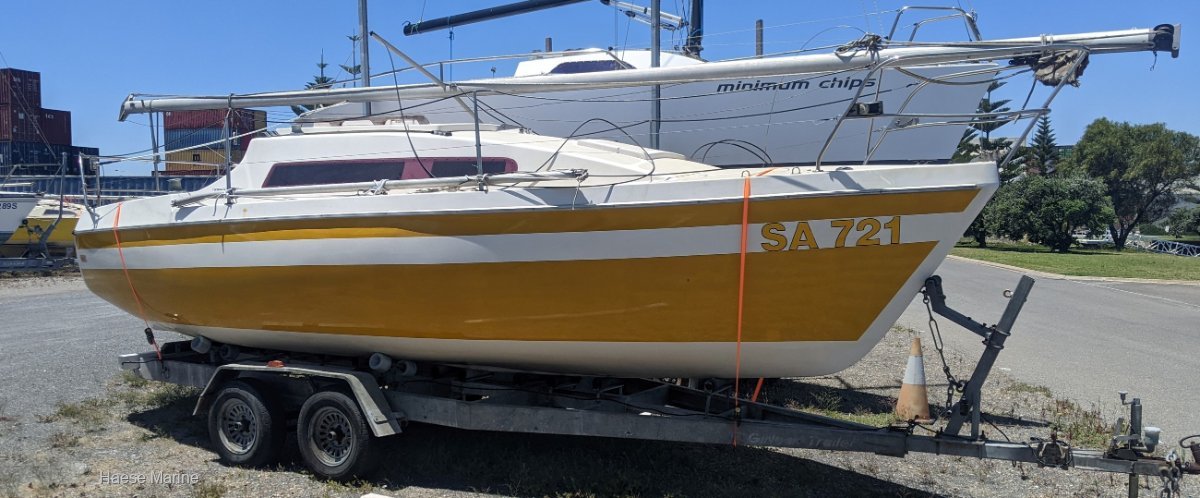 used sonata yacht for sale