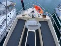 Honeymoon 33 Flybridge Cruiser