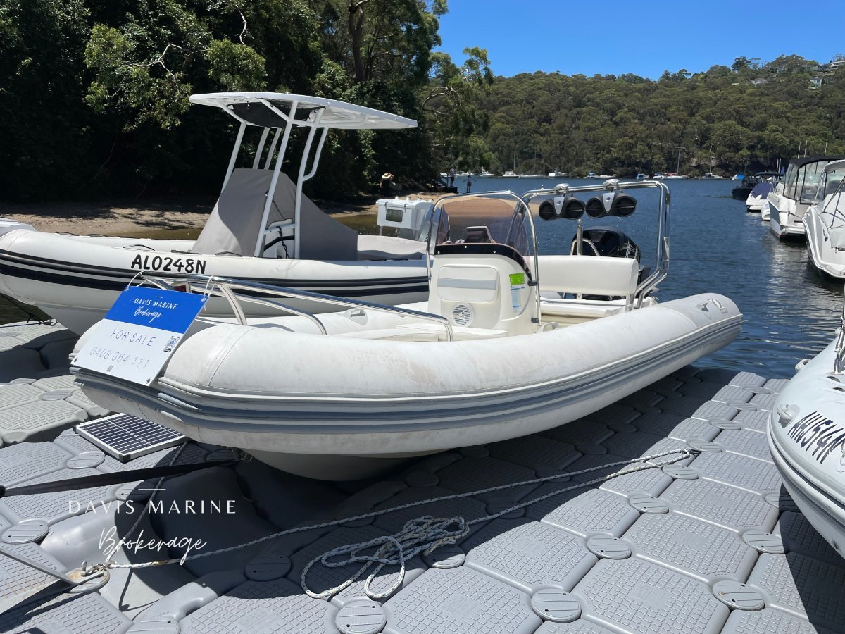 Used Zodiac Yachtline Deluxe 530