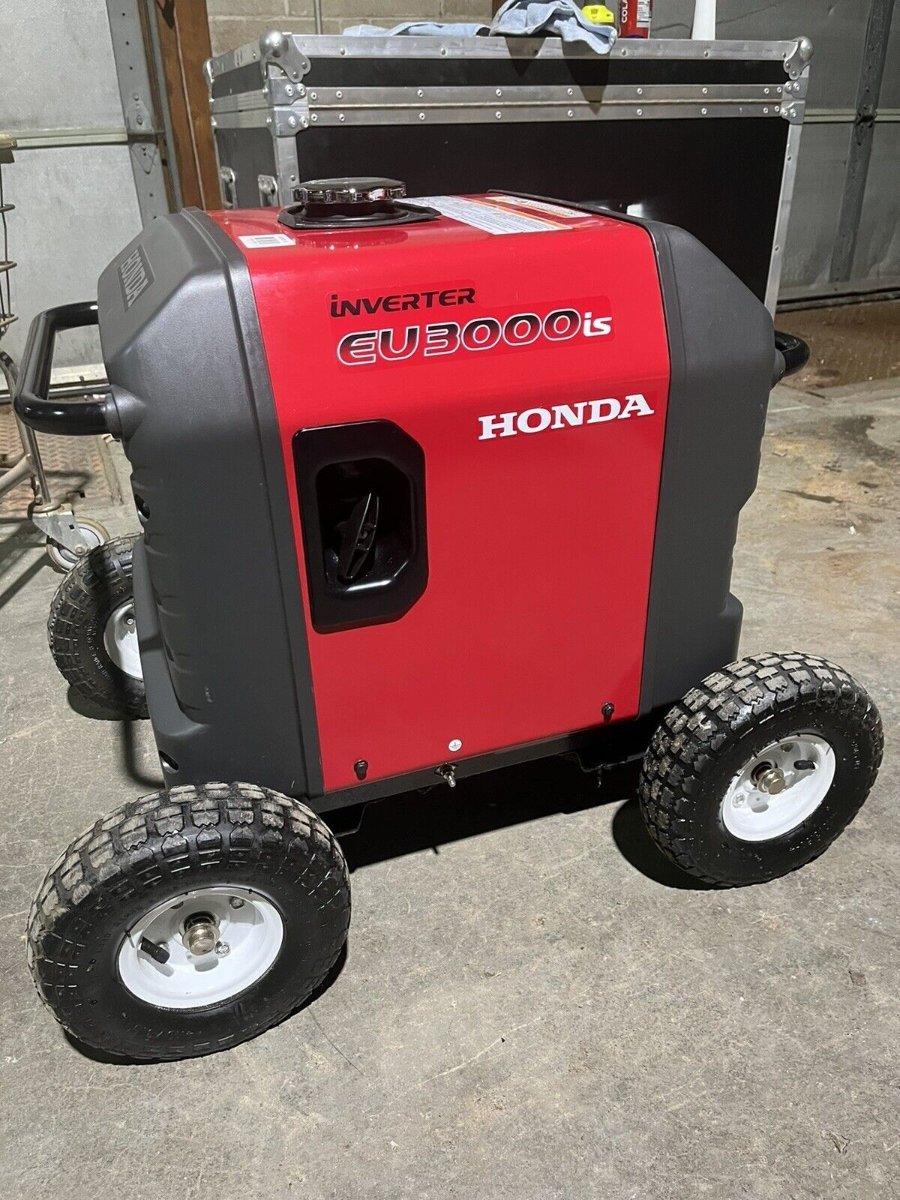 Honda EU3000iS 3000W Inverter Gasoline Portable Generator With Extras!!!!