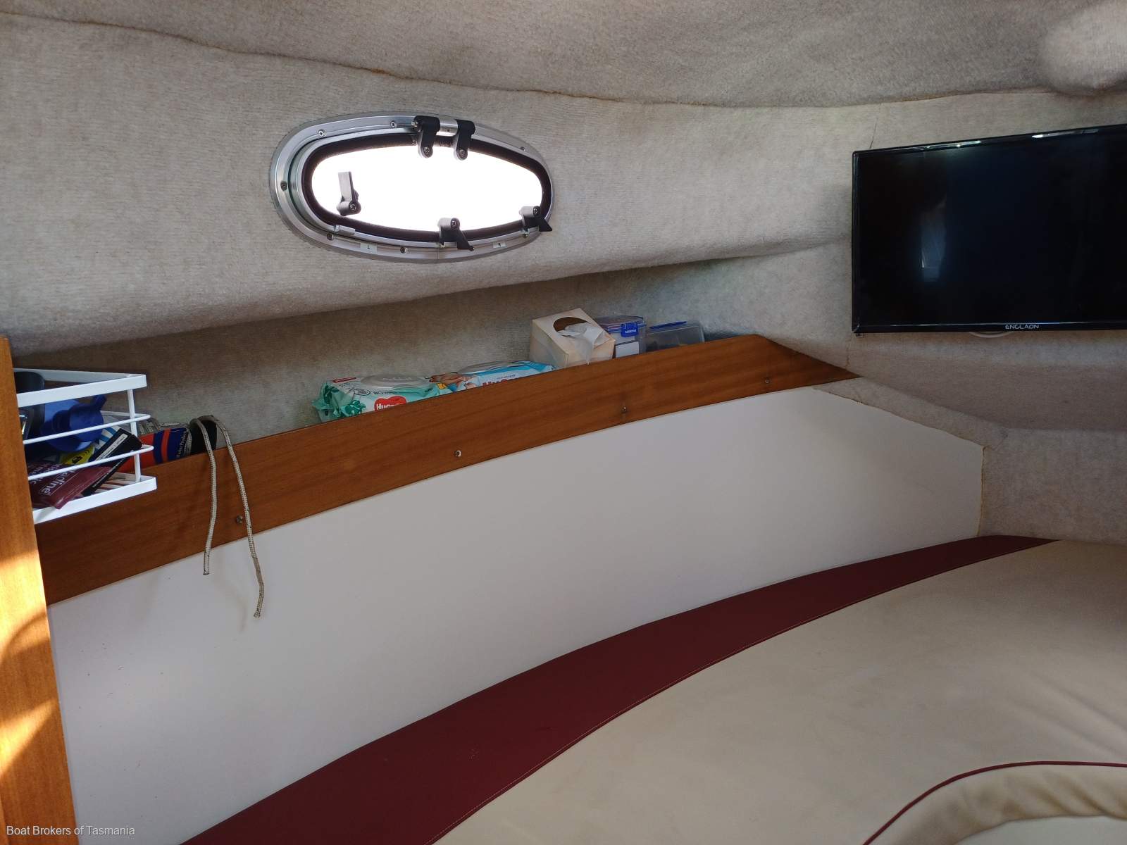  Arvor 280AS Very well equipped example. Boat Brokers of Tasmania