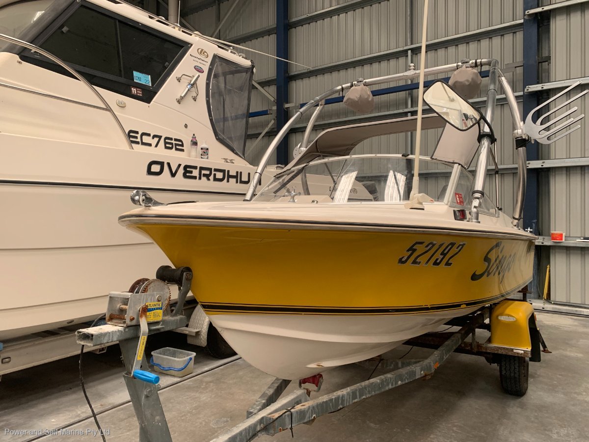 Haines Hunter V16r This Retro Gem Will Have Heads Turning! Power Boats Boats Online for